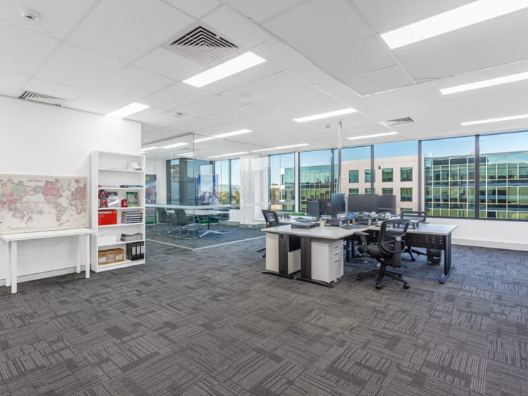 Click to view all images A36/24-32 Lexington Drive Bella Vista NSW 2153 - Image 3
