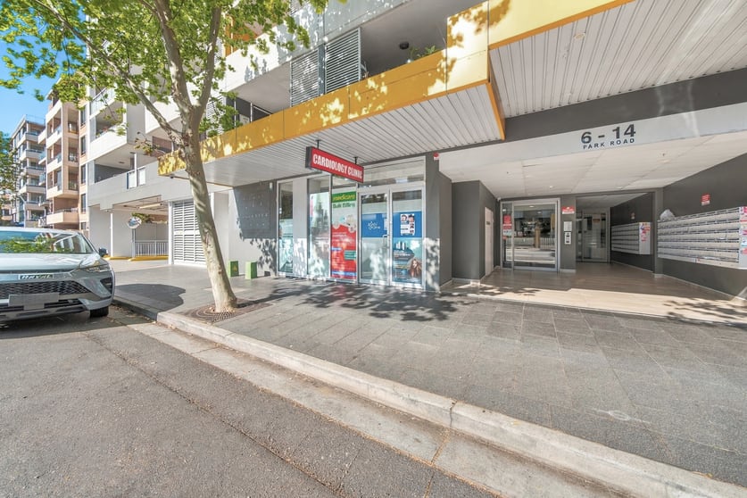 Click to view all images Shop 1/6-14 Park Road Auburn NSW 2144 - Image 3