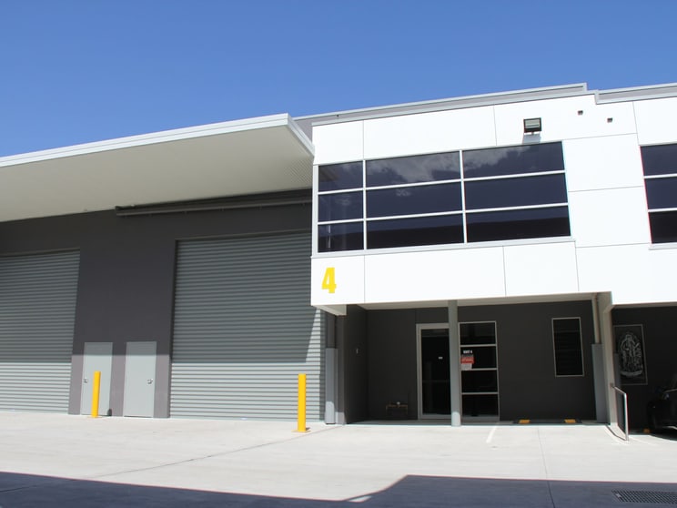 Click to view all images 4/28 Dunn Road Smeaton Grange NSW 2567 - Image 2