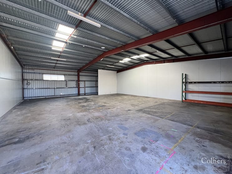 Click to view all images C/20 Montgomery Street West End QLD 4810 - Image 3
