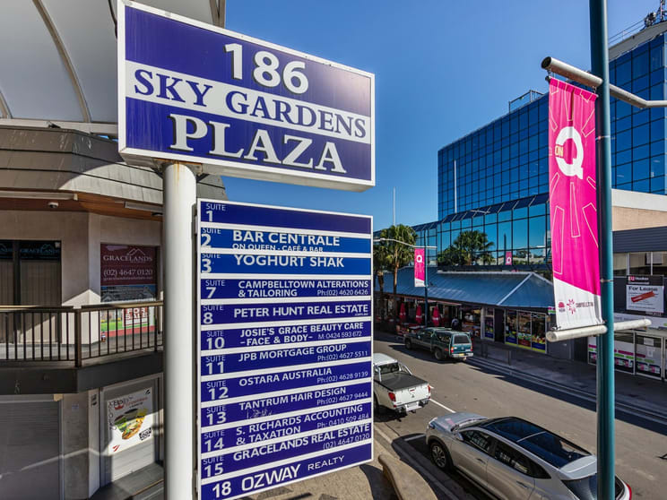 Click to view all images 186 Queen Street Campbelltown NSW 2560 - Image 1