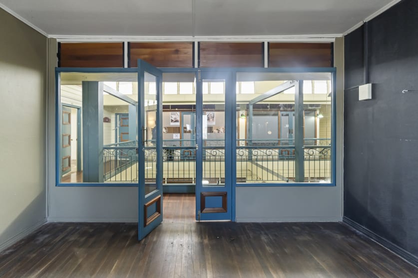 Click to view all images Level 1, 2A/54 Bourbong Street Bundaberg Central QLD 4670 - Image 3