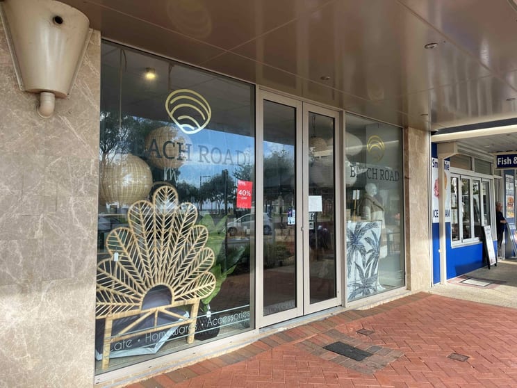 Click to view all images Unit 1/3 Rockingham Beach Road Rockingham WA 6168 - Image 1