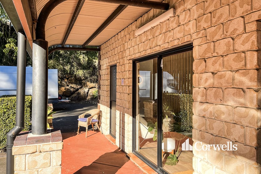 Click to view all images 4/23 Mudgeeraba Road Worongary QLD 4213 - Image 2