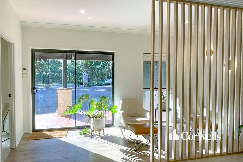 Click to view all images 4/23 Mudgeeraba Road Worongary QLD 4213 - Image 3