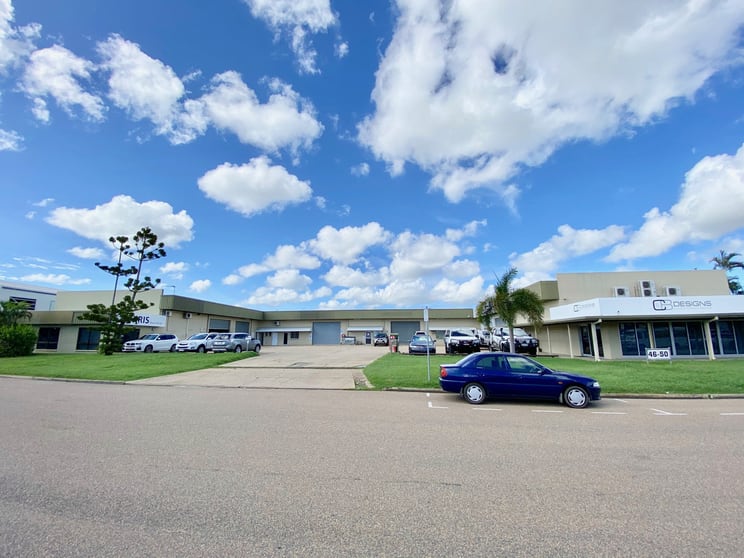 Click to view all images Unit 2/46-50 Hugh Ryan Drive Garbutt QLD 4814 - Image 1