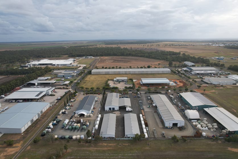 Click to view all images 27 Charlie Triggs Crescent Thabeban QLD 4670 - Image 3