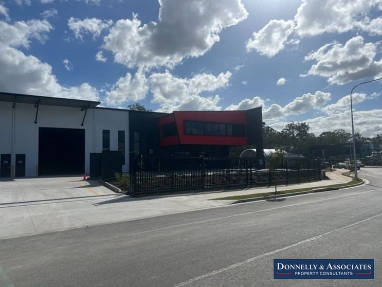 Click to view all images Warehouse 2/52 - 58 Relentless Drive Park Ridge QLD 4125 - Image 1