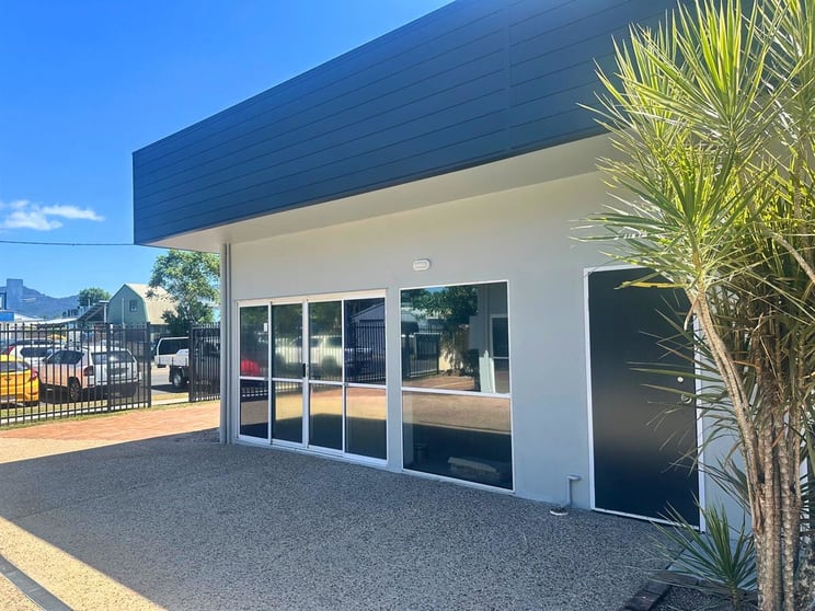 Click to view all images 5/175-175 Bunda Street Parramatta Park QLD 4870 - Image 2
