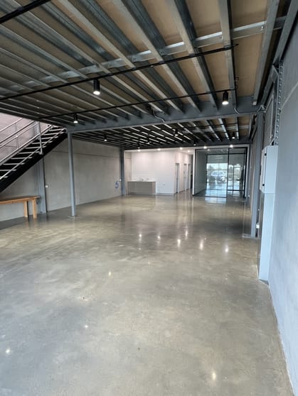 Click to view all images Part 5/7 Pambalong Drive Mayfield West NSW 2304 - Image 2