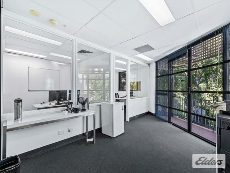 Click to view all images 290 Boundary Street Spring Hill QLD 4000 - Image 3