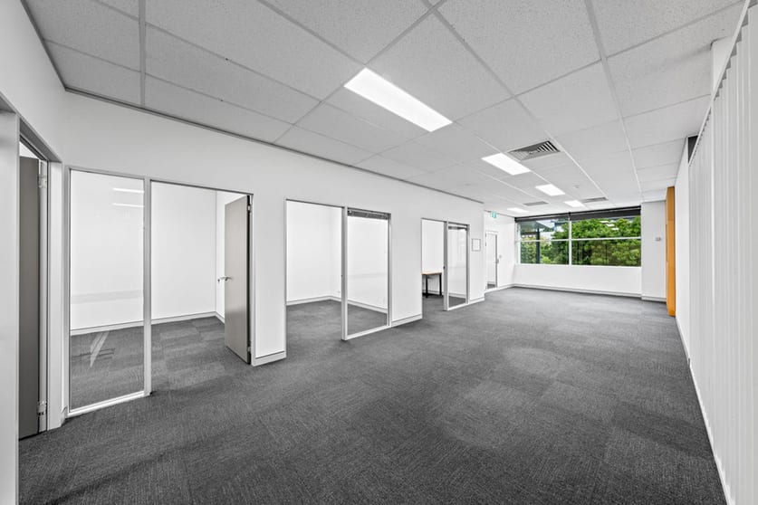 Click to view all images 53 Brandl Street Eight Mile Plains QLD 4113 - Image 2