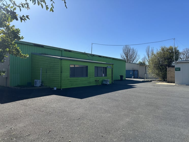 Click to view all images 34-38 Queens Parade Traralgon VIC 3844 - Image 1