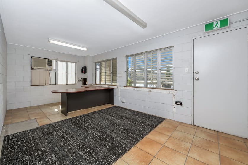 Click to view all images 25 Whitehouse Street Garbutt QLD 4814 - Image 3