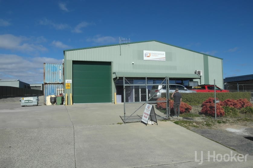 Click to view all images 1/14 Endurance Avenue Queanbeyan East NSW 2620 - Image 1