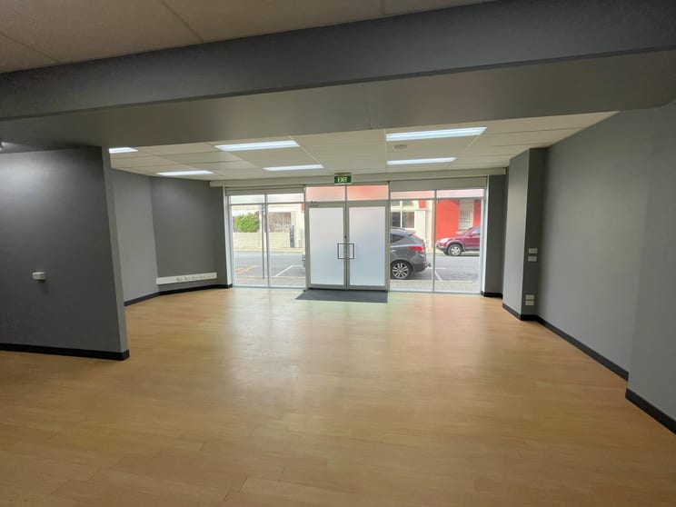 Click to view all images 53 Pakenham Street Fremantle WA 6160 - Image 3