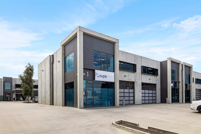 Click to view all images 1/15 Earsdon Street Yarraville VIC 3013 - Image 1