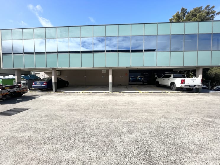 Click to view all images Suite 8/7-11 Parraweena Road Caringbah NSW 2229 - Image 2