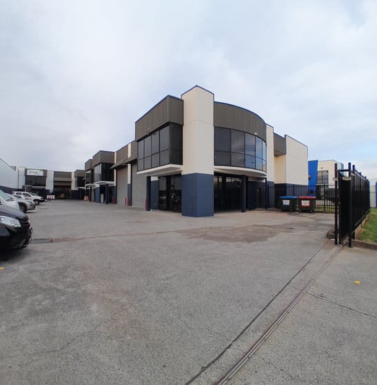 Click to view all images 1/8 Dampier Place Prestons NSW 2170 - Image 2