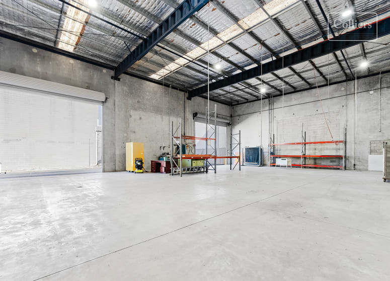 Click to view all images 2/118-120 Auburn Street Coniston NSW 2500 - Image 3
