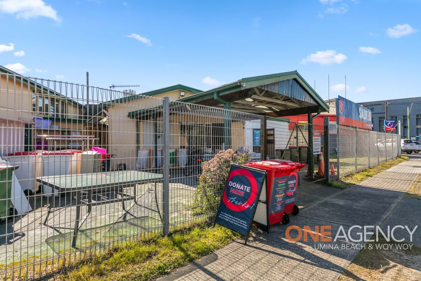 Click to view all images 74 Rawson Road Woy Woy NSW 2256 - Image 3