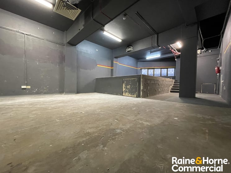 Click to view all images 2/295 St Pauls Terrace Fortitude Valley QLD 4006 - Image 3