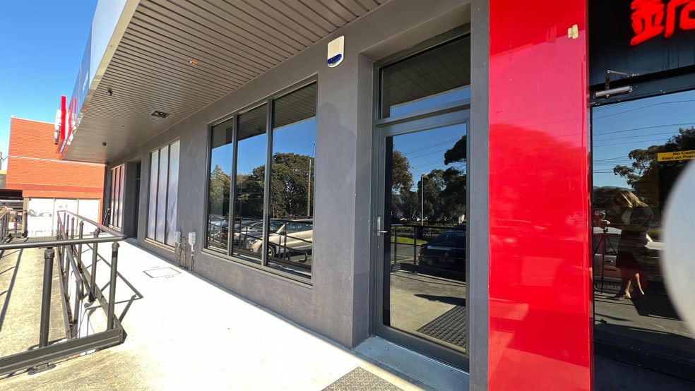 Click to view all images 4a/476-478 Dorset Road Croydon VIC 3136 - Image 1