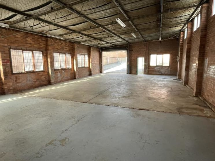 Unit 2/35 Lorn Road Queanbeyan NSW 2620 - Image 2