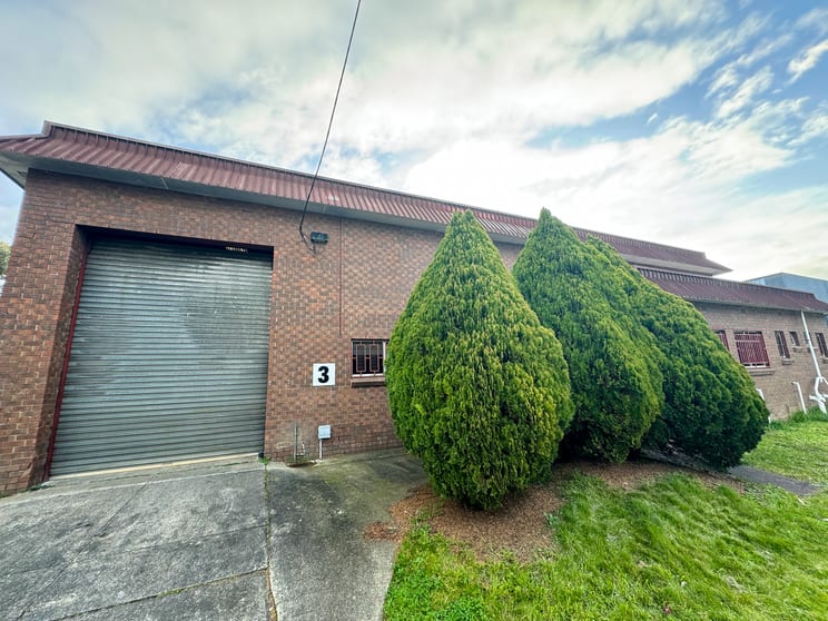 Click to view all images 3 The Nook Bayswater VIC 3153 - Image 4