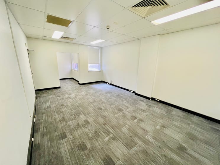 Click to view all images Suite 9/6-8 Pacific Highway St Leonards NSW 2065 - Image 3