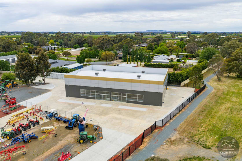 Click to view all images 355B Midland Highway Shepparton East VIC 3631 - Image 2