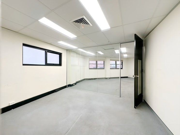 Click to view all images Suite 3/64 - 70 Main Street Blacktown NSW 2148 - Image 3