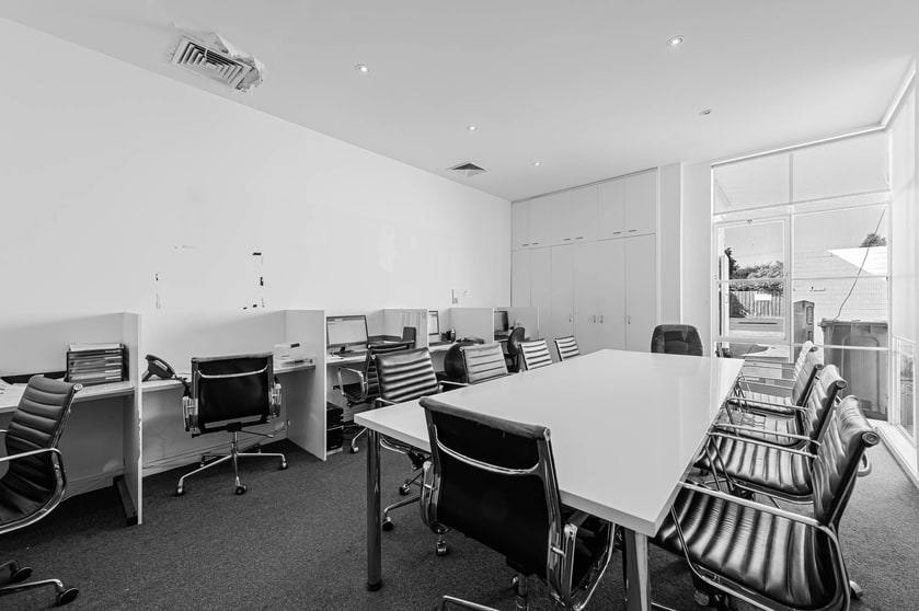 Click to view all images 50 Pier Street Altona VIC 3018 - Image 3