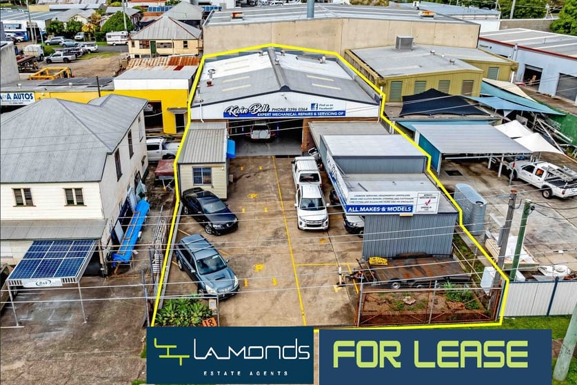 Click to view all images 18 Thorne Street Wynnum QLD 4178 - Image 1