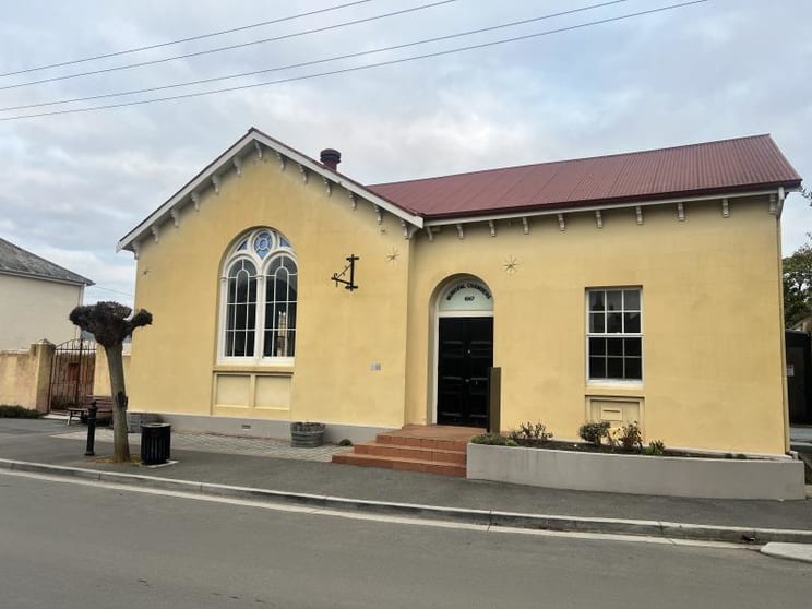 Click to view all images 4 Russell Street Evandale TAS 7212 - Image 1
