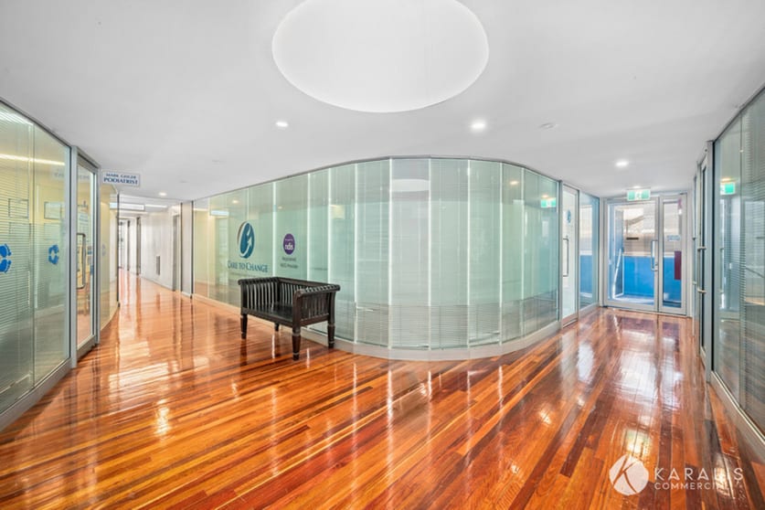Click to view all images Suite 8/1407 Logan Road Mount Gravatt QLD 4122 - Image 2