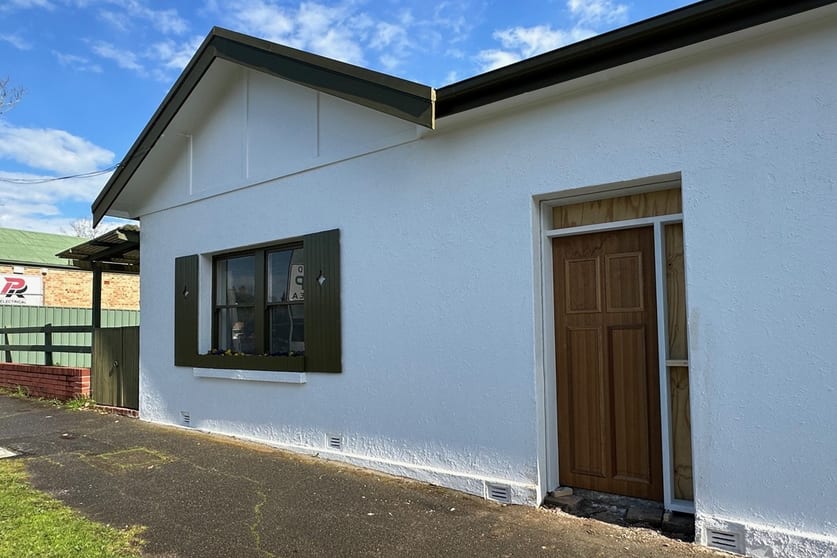 Click to view all images 2A Pine Avenue Hahndorf SA 5245 - Image 2