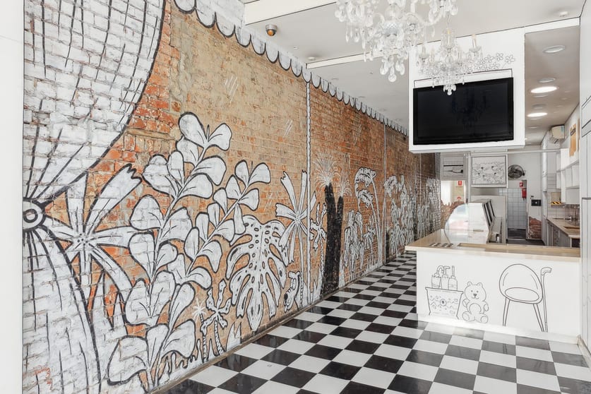 Click to view all images 215 Carlisle Street Balaclava VIC 3183 - Image 2