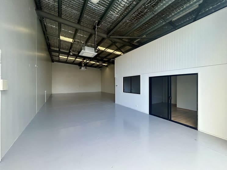 Click to view all images 2/40 Pacific Avenue Miami QLD 4220 - Image 2