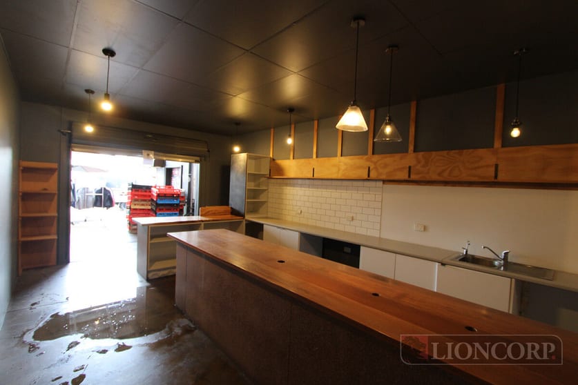 Click to view all images Stones Corner QLD 4120 - Image 3