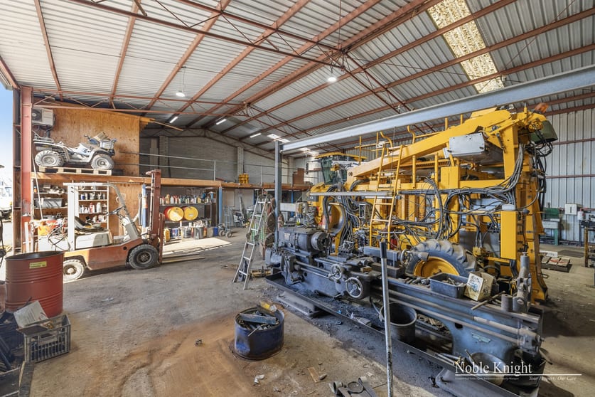 Click to view all images 13 Herbert Street Yarra Glen VIC 3775 - Image 3