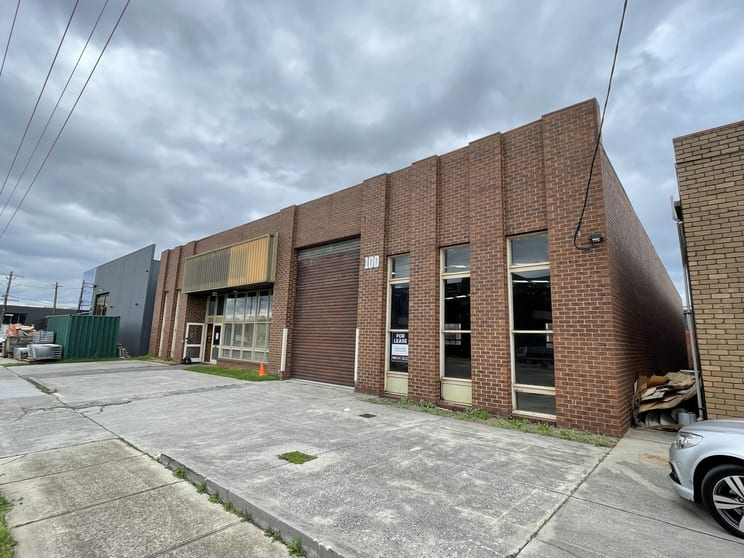 Click to view all images 100 Levanswell Road Moorabbin VIC 3189 - Image 1
