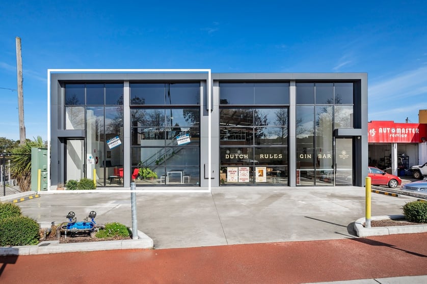 Click to view all images 2/586 Whitehorse Road Mitcham VIC 3132 - Image 1