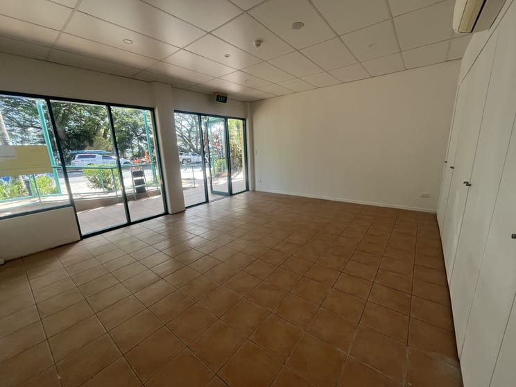 Click to view all images 5/115 Shingley Drive Airlie Beach QLD 4802 - Image 3