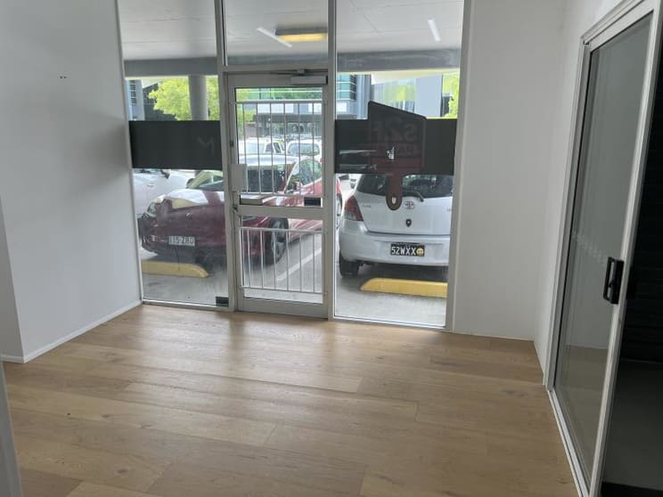 Click to view all images 2/11 Donkin Street West End QLD 4101 - Image 2