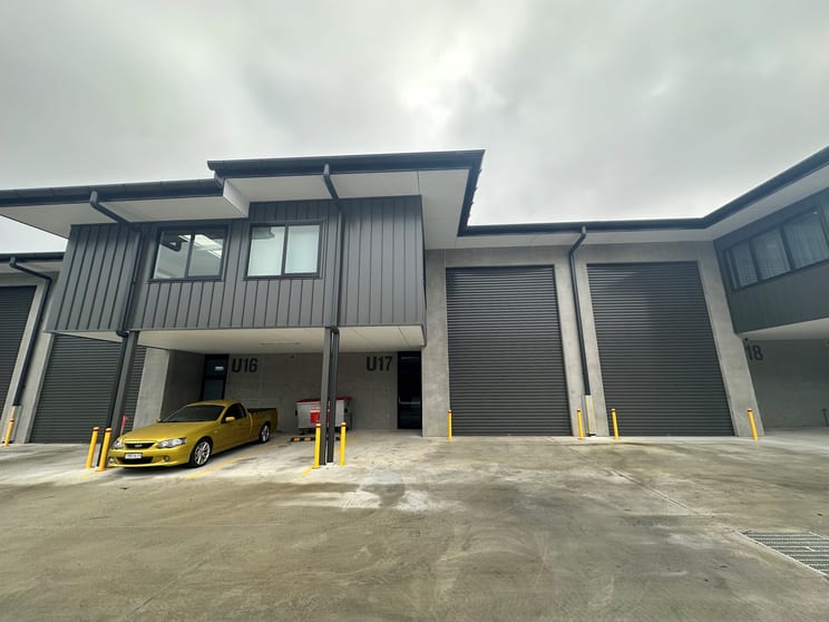 Click to view all images 17/2 Indigo Loop Yallah NSW 2530 - Image 1