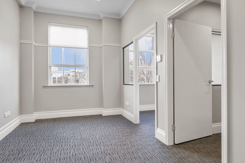 Click to view all images Tenancy 5/431 Ruthven Street Toowoomba City QLD 4350 - Image 1