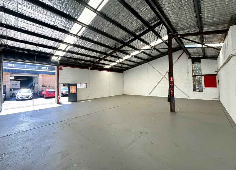 Click to view all images B1/1 Campbell Parade Manly Vale NSW 2093 - Image 1