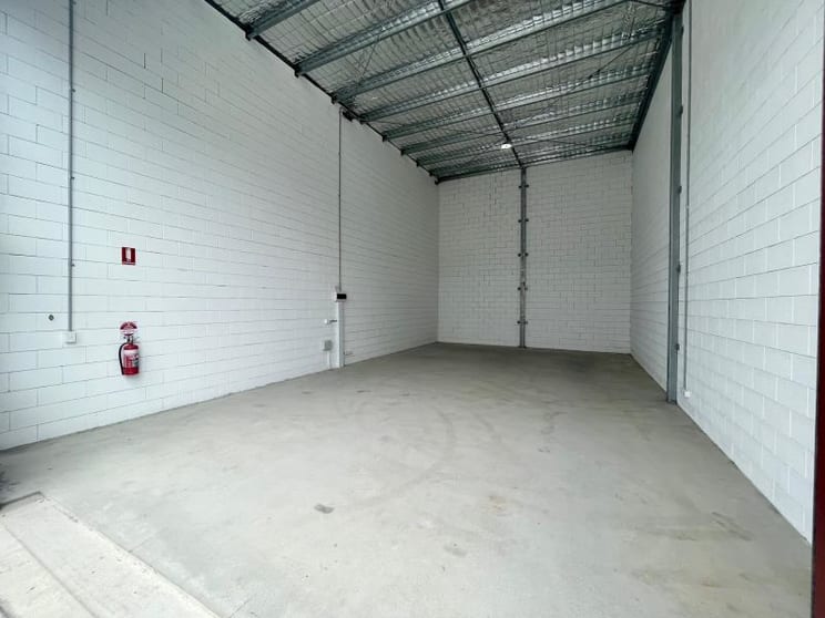 Click to view all images Unit 17/4 Colony Close Tuggerah NSW 2259 - Image 2