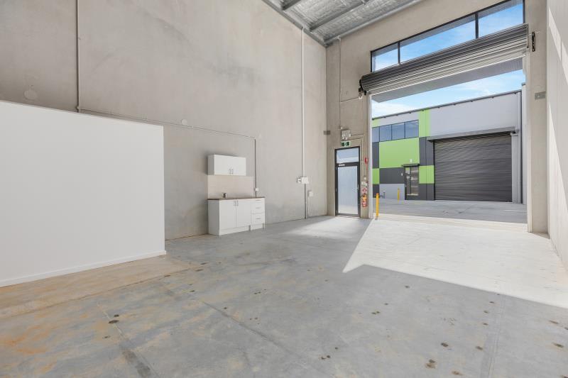 Click to view all images Unit 4/8 Elwell Close Beresfield NSW 2322 - Image 3